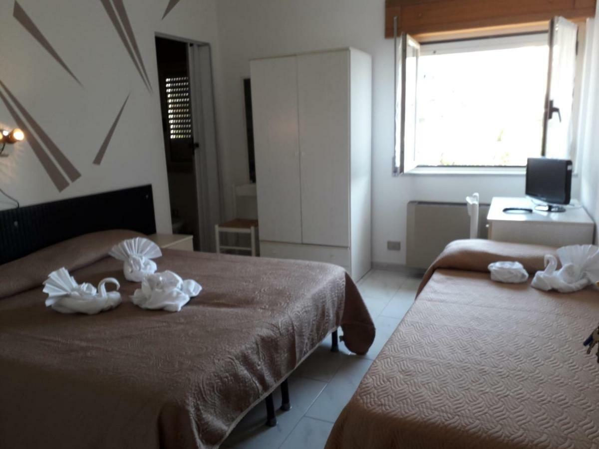 Hotel Santa Caterina Gizzeria Zewnętrze zdjęcie